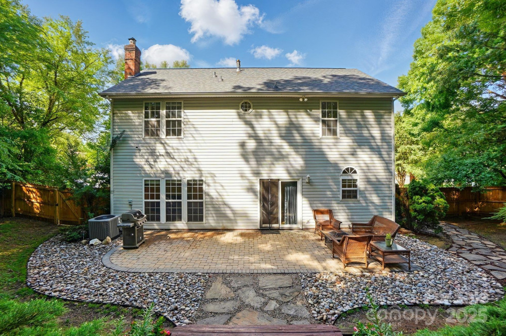 8744 Barrister Way Charlotte, NC 28216