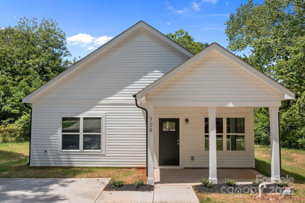 706 Live Oak St Shelby, NC 28150