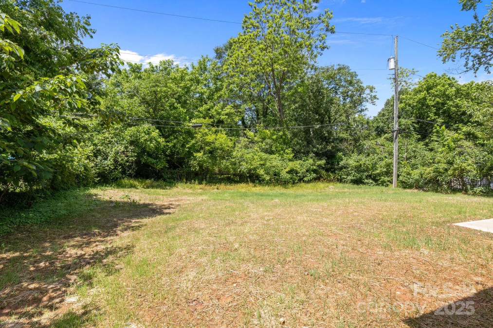 706 Live Oak St Shelby, NC 28150