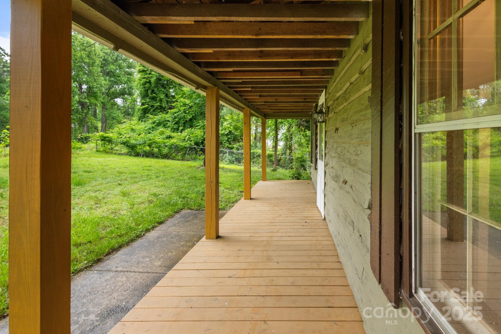 2235 Nc 126 Hw Morganton, NC 28655