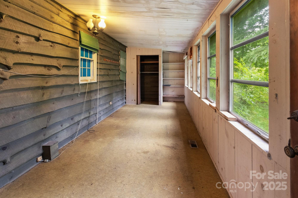 2235 Nc 126 Hw Morganton, NC 28655