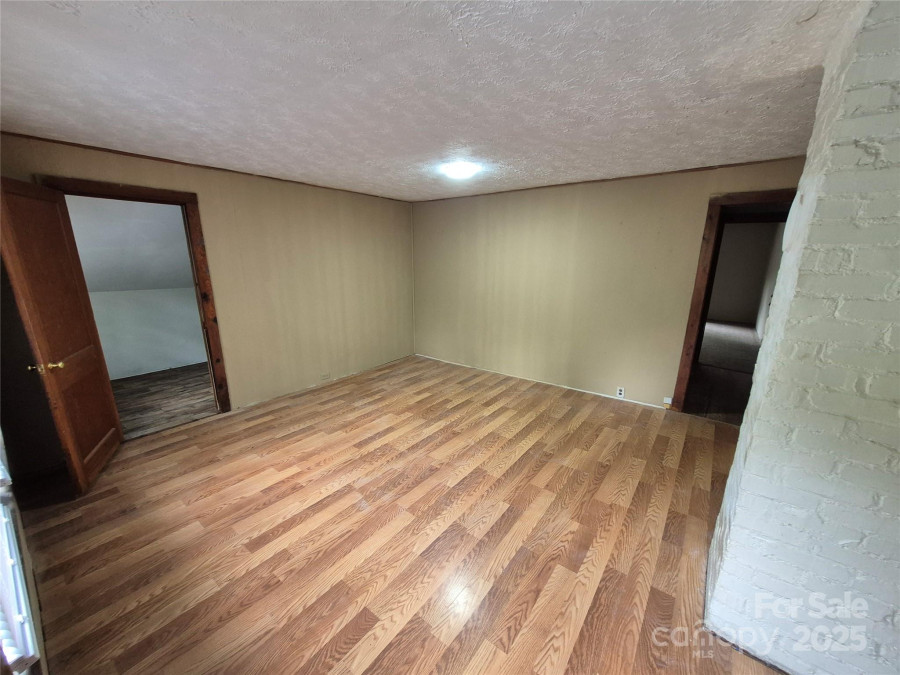 4 Three Dove Rd Candler, NC 28715