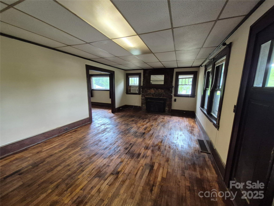 4 Three Dove Rd Candler, NC 28715
