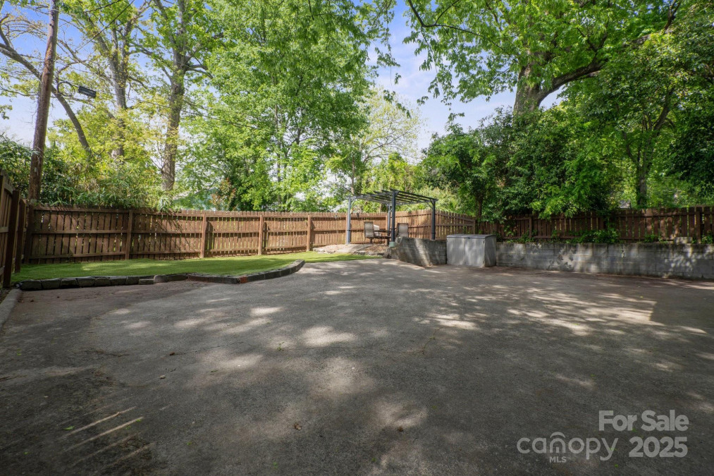 534 Kingston Ave Charlotte, NC 28203