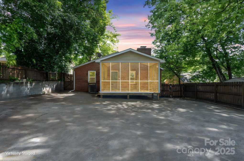 534 Kingston Ave Charlotte, NC 28203