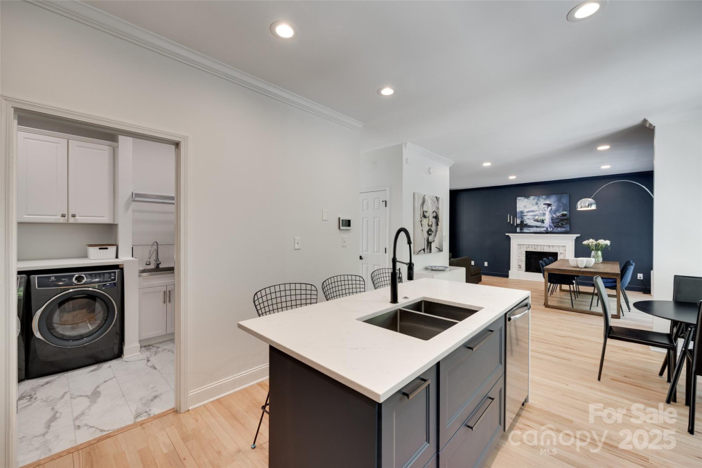 1134 Blueberry Ln Charlotte, NC 28226