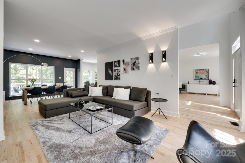 1134 Blueberry Ln Charlotte, NC 28226