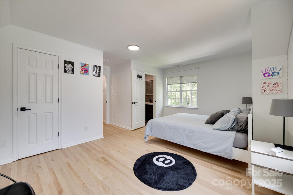 1134 Blueberry Ln Charlotte, NC 28226