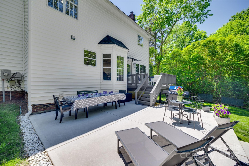 1134 Blueberry Ln Charlotte, NC 28226