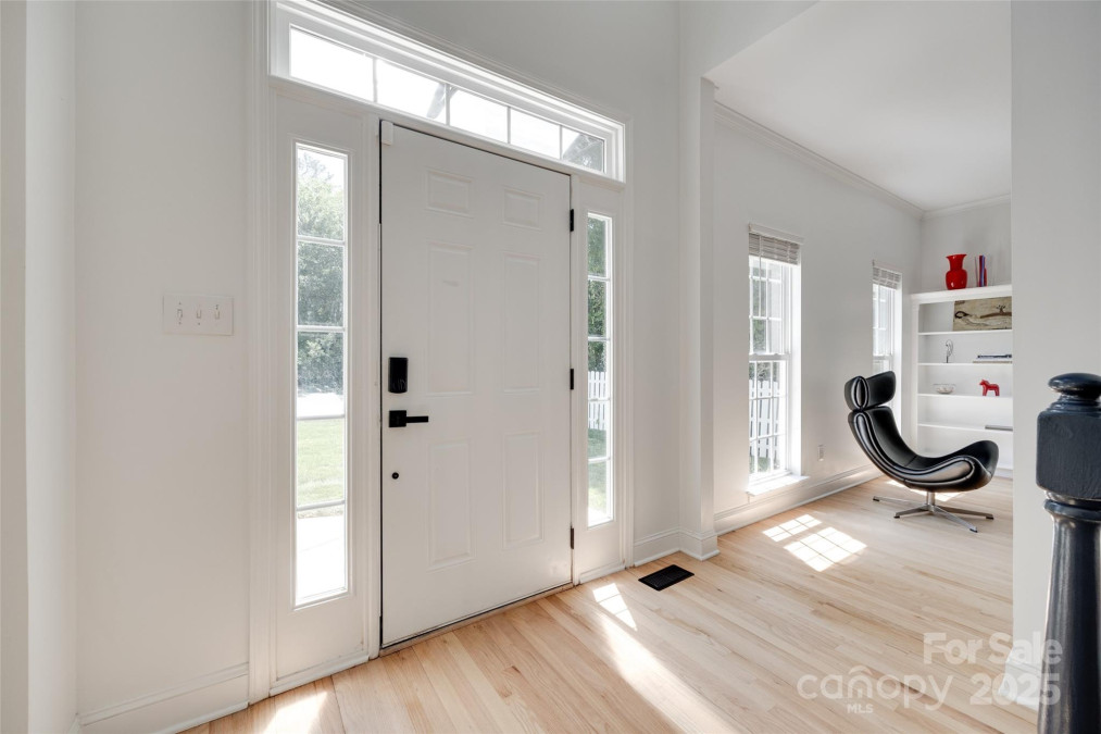 1134 Blueberry Ln Charlotte, NC 28226
