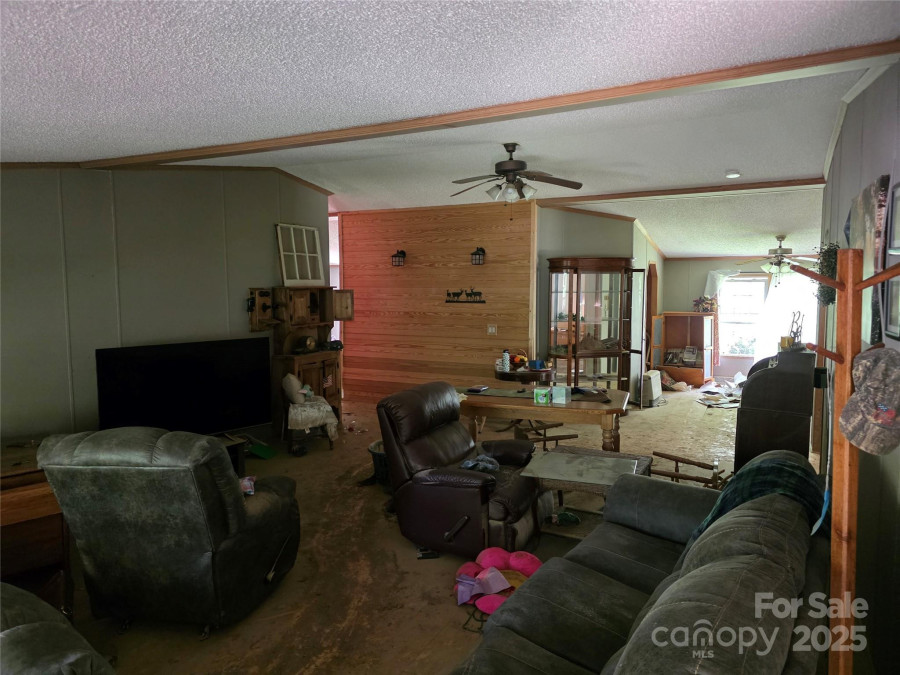 926 Hyder Mountain Rd Clyde, NC 28721