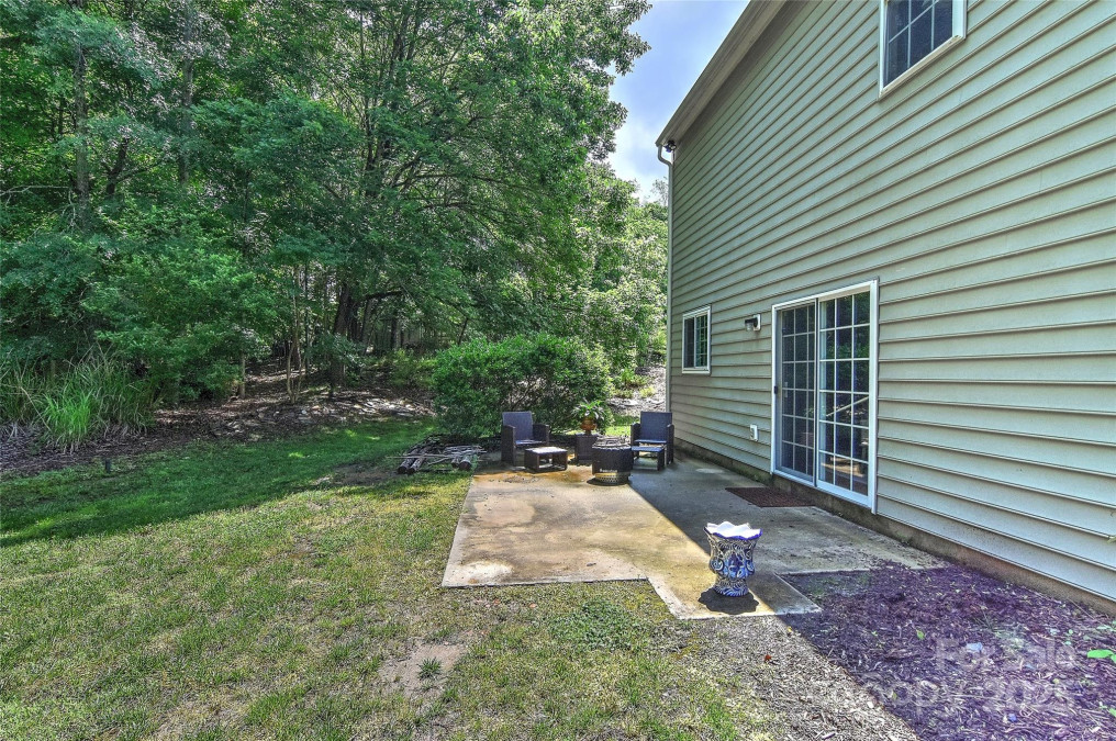 705 Moss Creek Dr Matthews, NC 28105