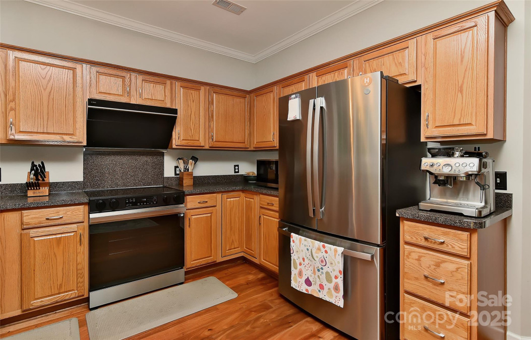 705 Moss Creek Dr Matthews, NC 28105