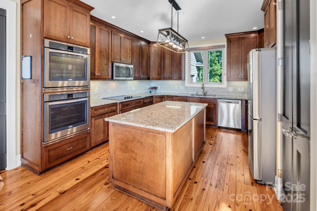 204 Ridge Dr Troy, NC 27371