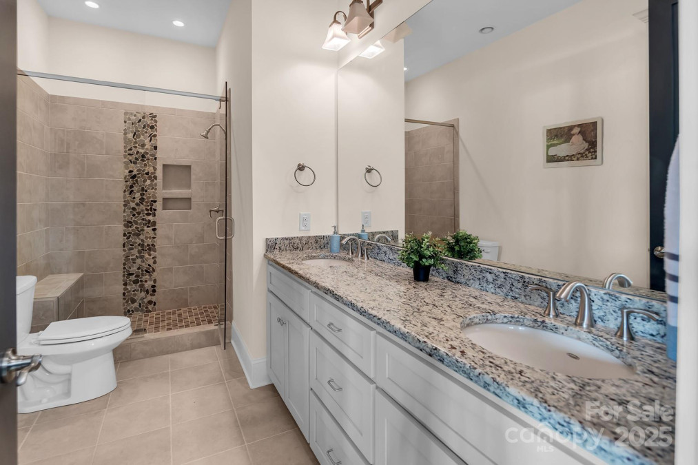204 Ridge Dr Troy, NC 27371