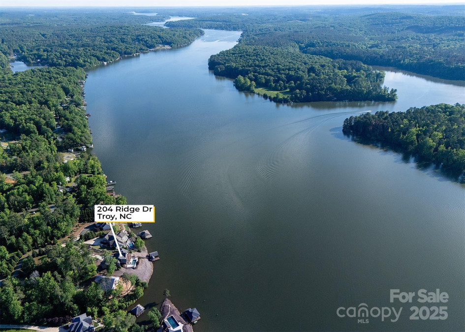 204 Ridge Dr Troy, NC 27371