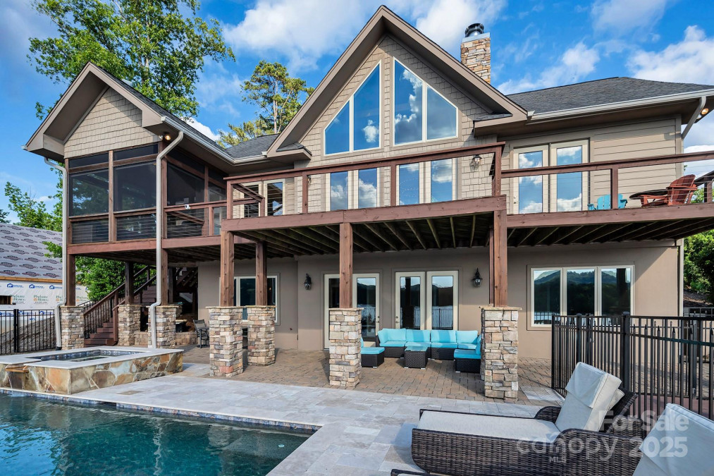 204 Ridge Dr Troy, NC 27371