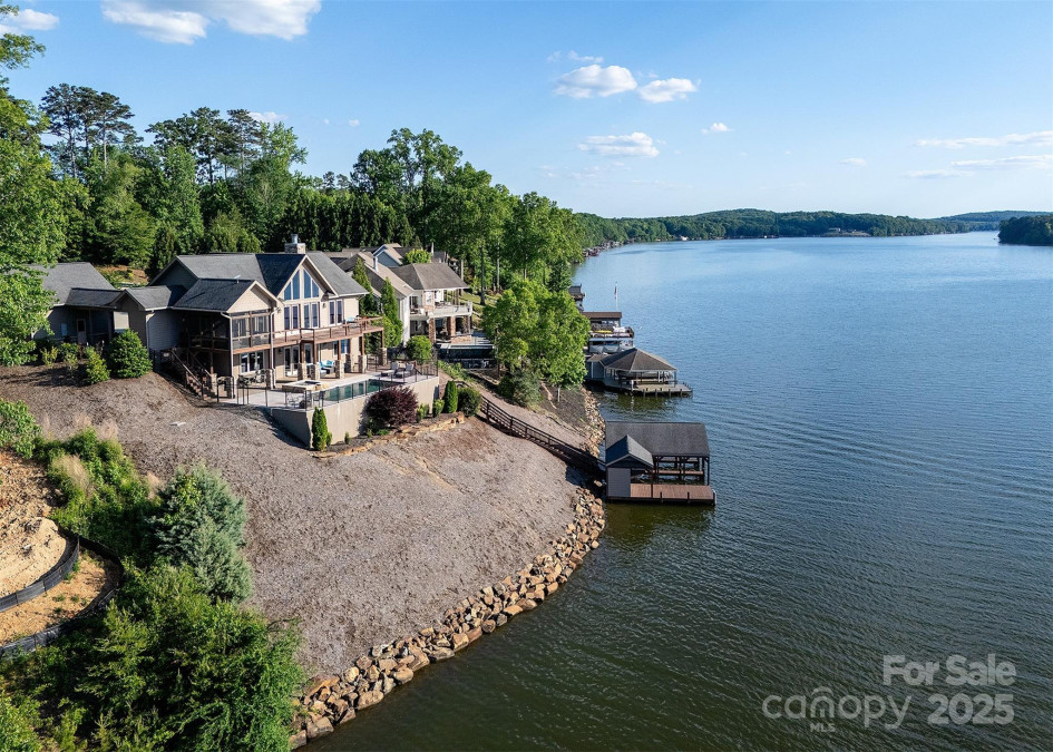 204 Ridge Dr Troy, NC 27371