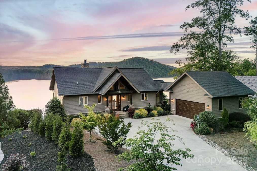 204 Ridge Dr Troy, NC 27371
