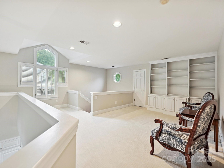 6647 Gaywind Dr Charlotte, NC 28226