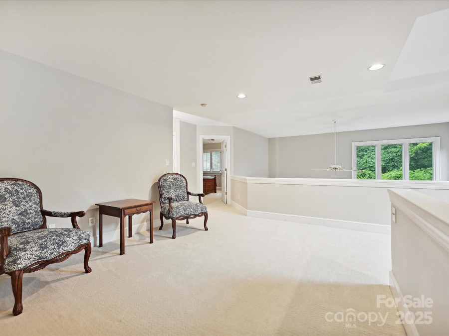 6647 Gaywind Dr Charlotte, NC 28226