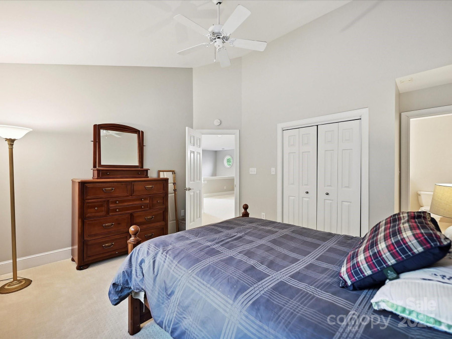 6647 Gaywind Dr Charlotte, NC 28226