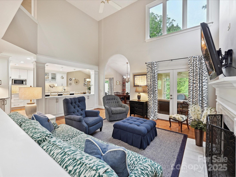 6647 Gaywind Dr Charlotte, NC 28226