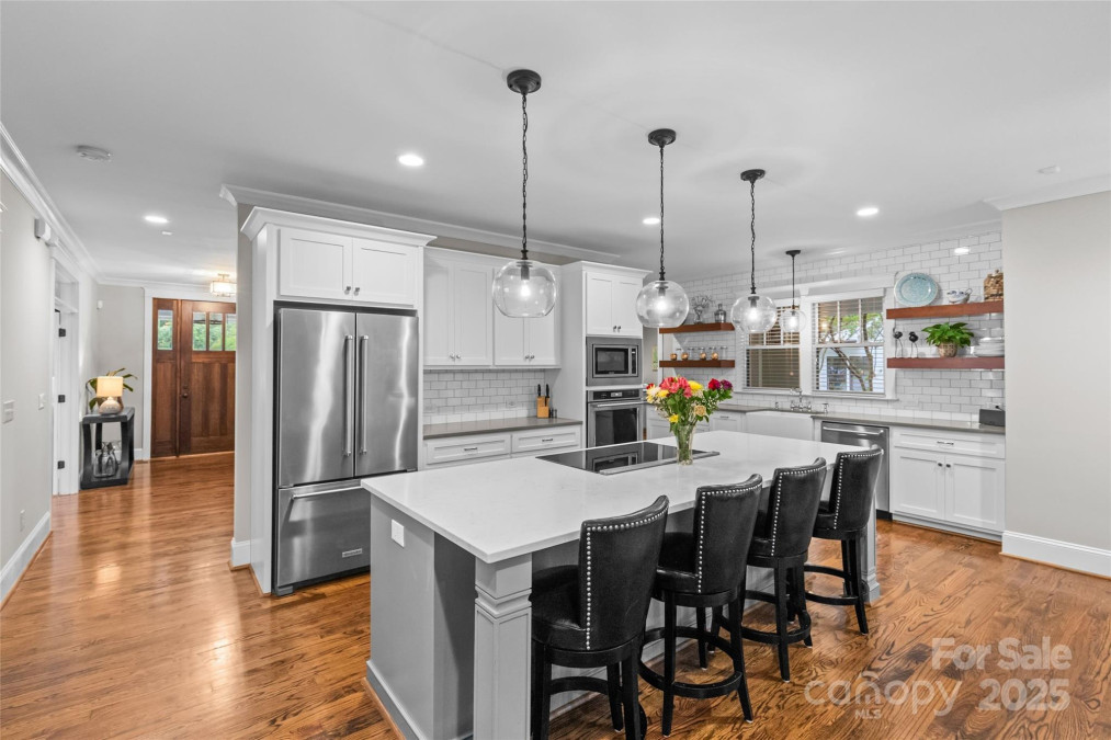 2414 Bay St Charlotte, NC 28205