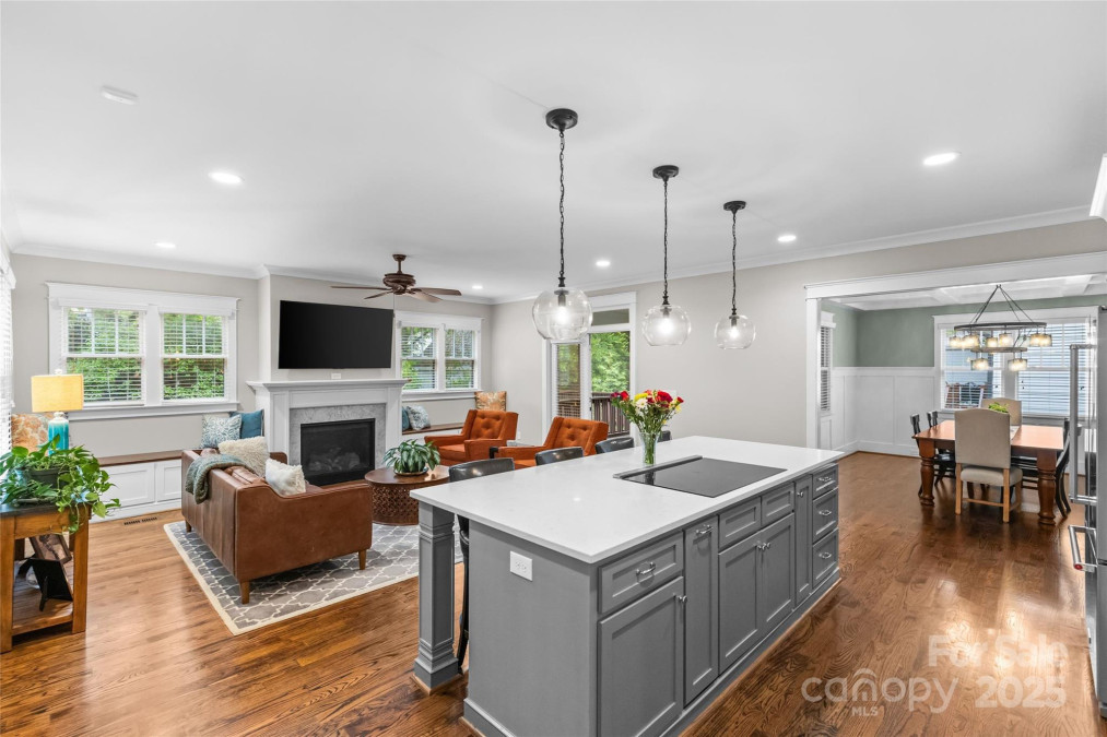 2414 Bay St Charlotte, NC 28205