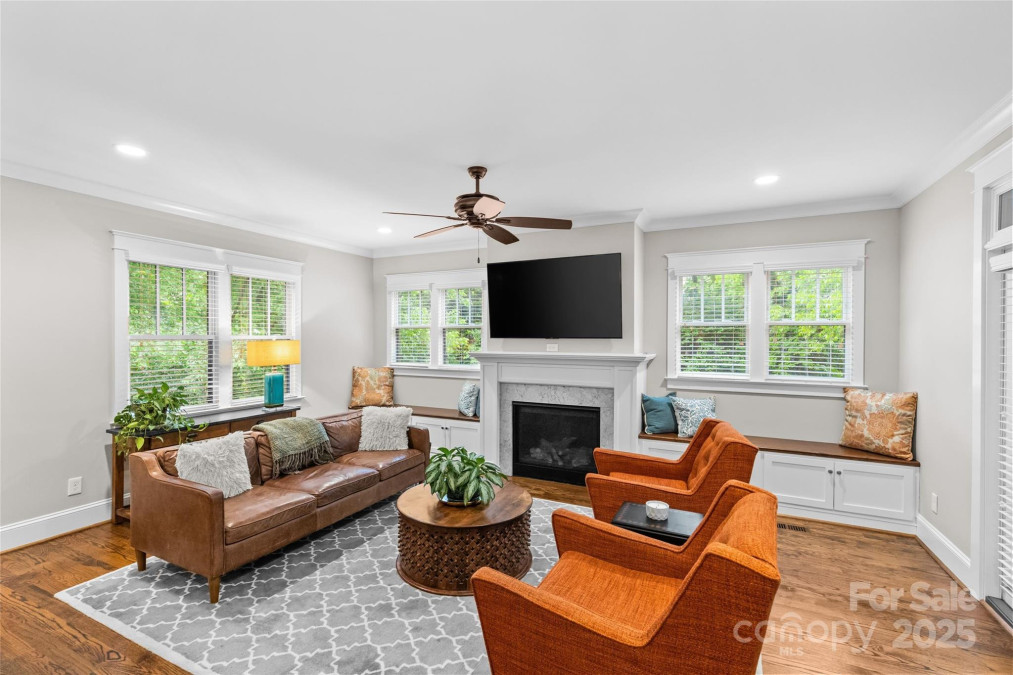 2414 Bay St Charlotte, NC 28205