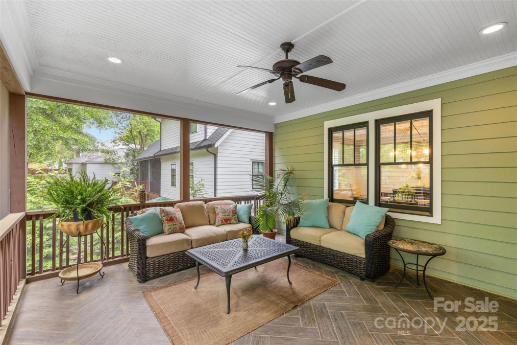 2414 Bay St Charlotte, NC 28205