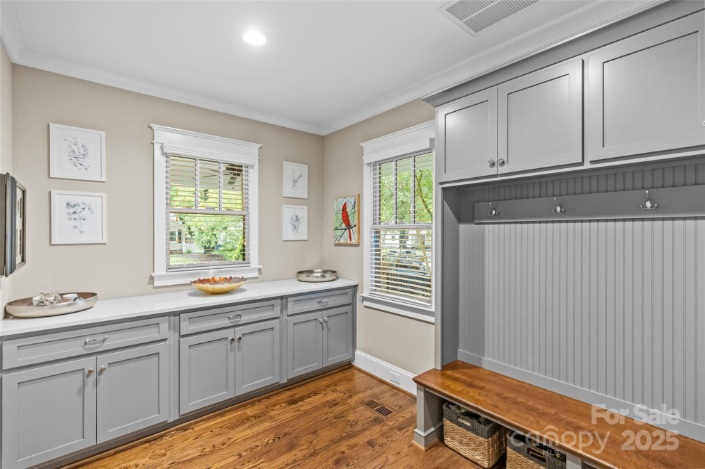 2414 Bay St Charlotte, NC 28205