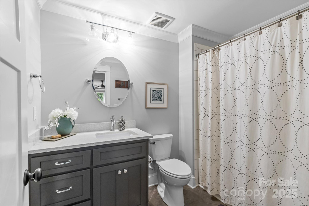2414 Bay St Charlotte, NC 28205