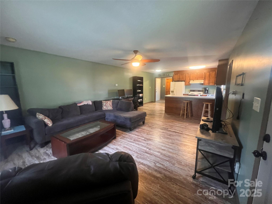 1351 Hardin Rd Dallas, NC 28034