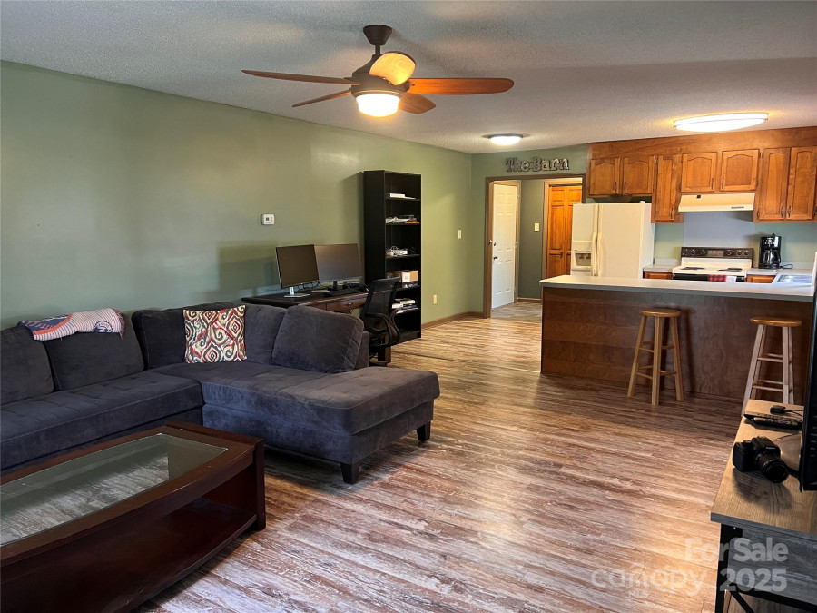1351 Hardin Rd Dallas, NC 28034