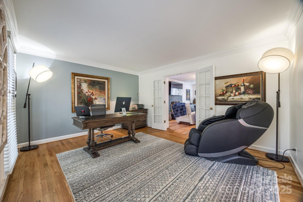 2702 Oxborough Dr Matthews, NC 28105