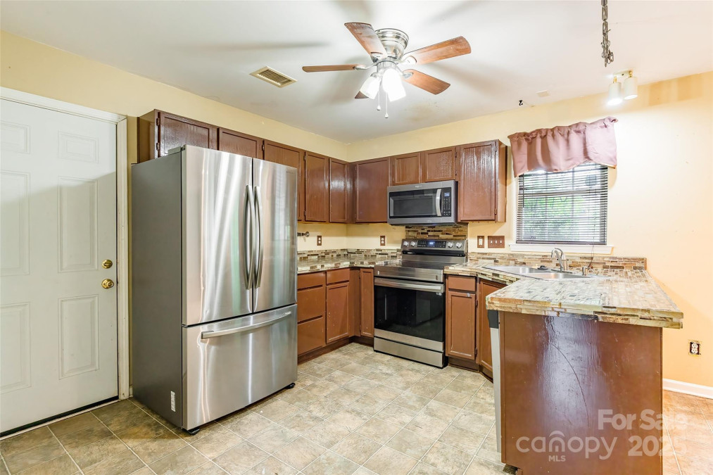 7206 Stoney Place Ct Charlotte, NC 28262