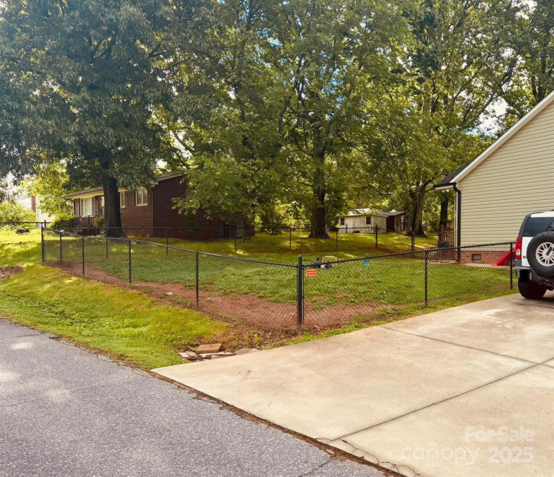 312 Shady Ln Lincolnton, NC 28092