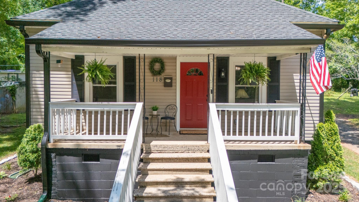 118 Sunset Dr Clover, SC 29710