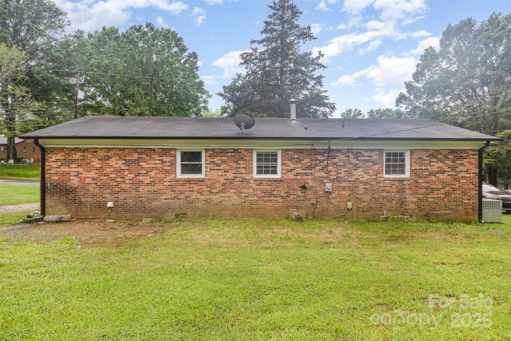 16 Green St York, SC 29745