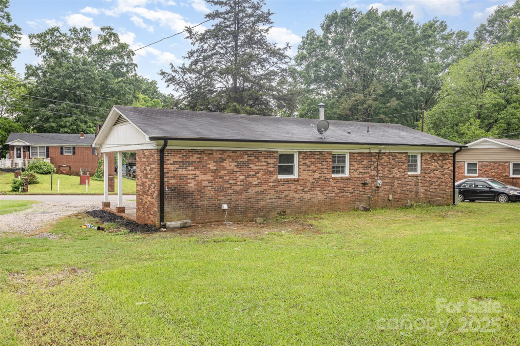 16 Green St York, SC 29745