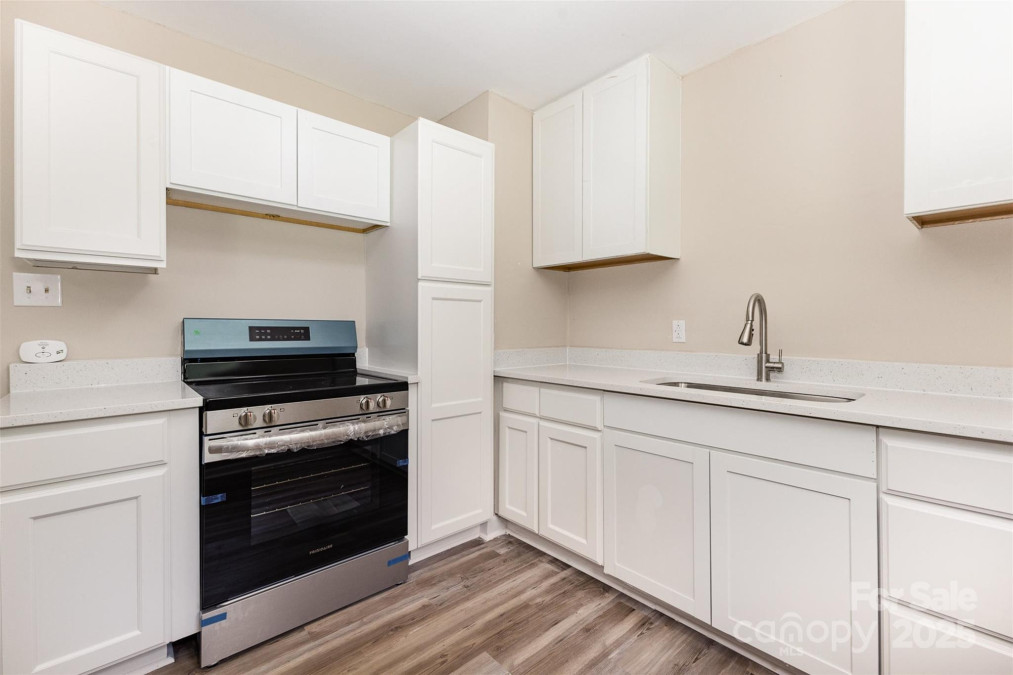 16 Green St York, SC 29745