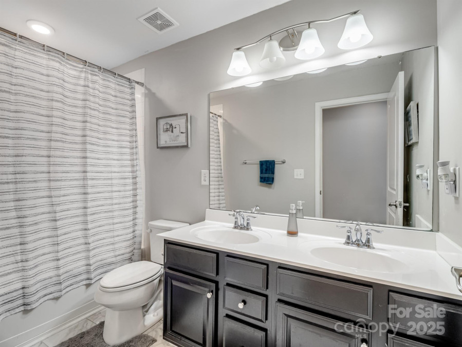 2178 Stone Pile Dr Concord, NC 28025