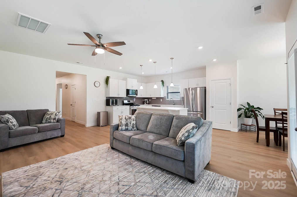 2928 Parkwest Dr Albemarle, NC 28001