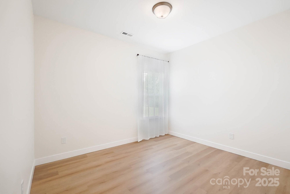 2928 Parkwest Dr Albemarle, NC 28001