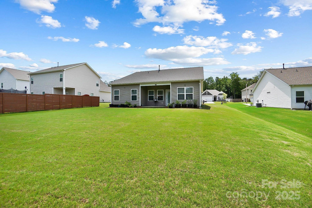 2928 Parkwest Dr Albemarle, NC 28001