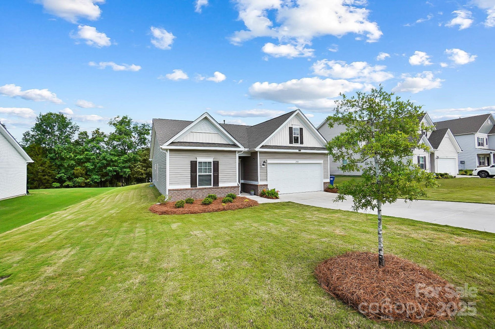 2928 Parkwest Dr Albemarle, NC 28001