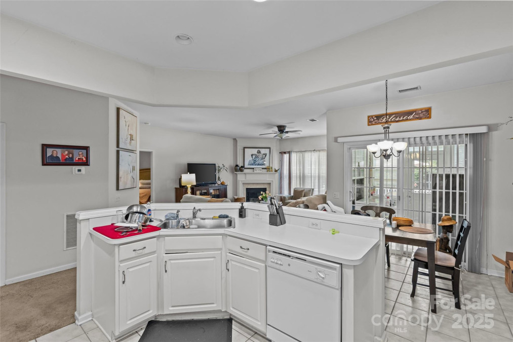 8410 Darcy Hopkins Dr Charlotte, NC 28277