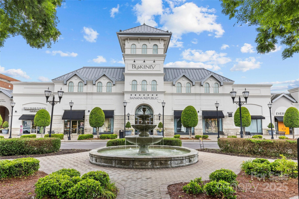 8410 Darcy Hopkins Dr Charlotte, NC 28277