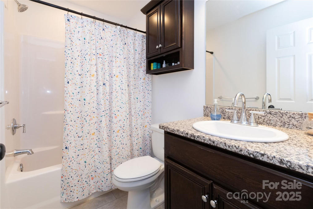 28 Trillium Meadows Ln Hendersonville, NC 28792